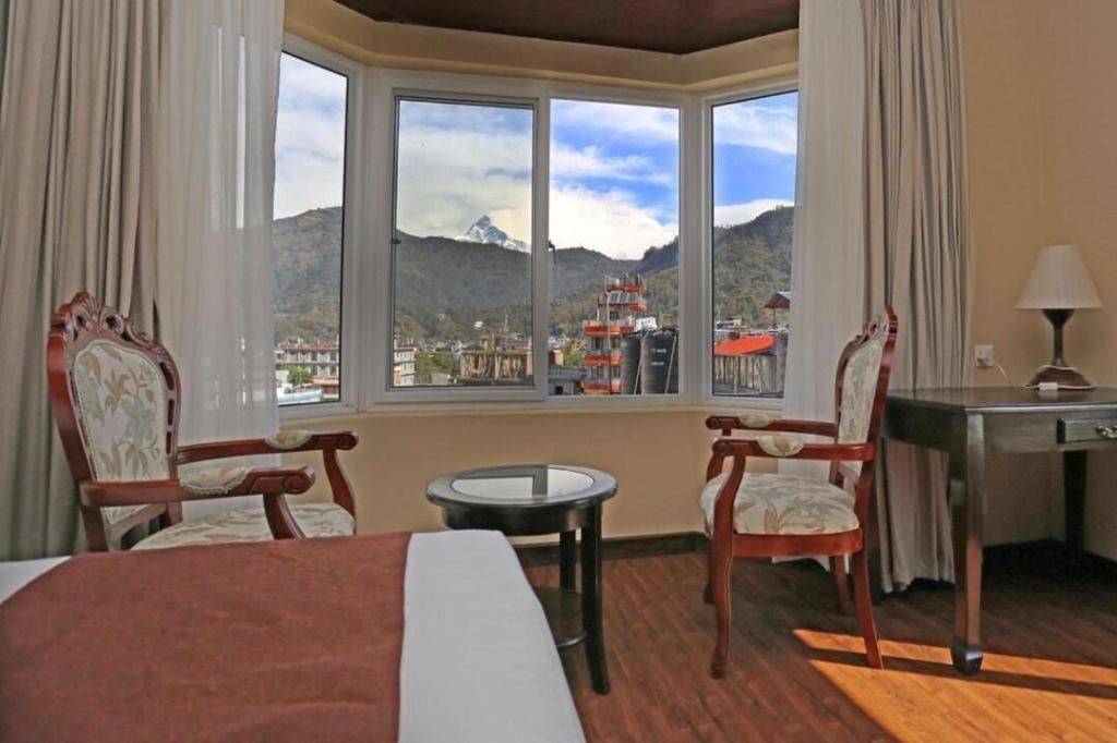 Da Yatra Courtyard Hotel & Resort Pokhara Extérieur photo